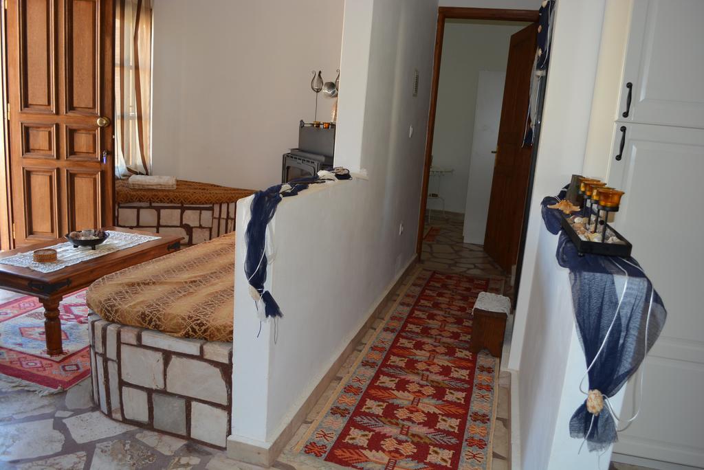 P&M House Villa Megisti Bagian luar foto